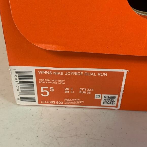 NIKE WOMENS SIZE 5.5 JOYRIDE DUAL RUN RUNNING SHOES, PINK - Picture 9 of 11